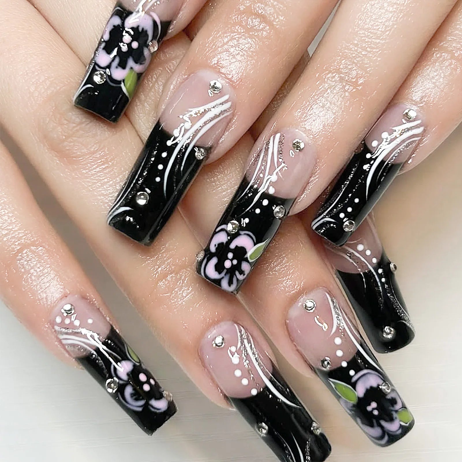 24Pcs Press On Nails Dark Style
