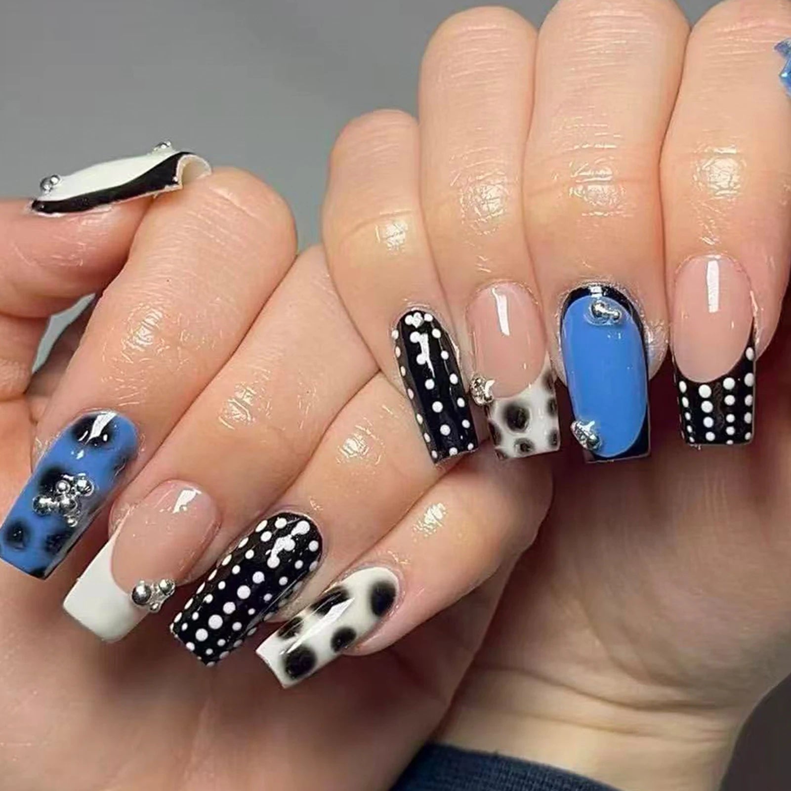 24Pcs Press On Nails Dark Style