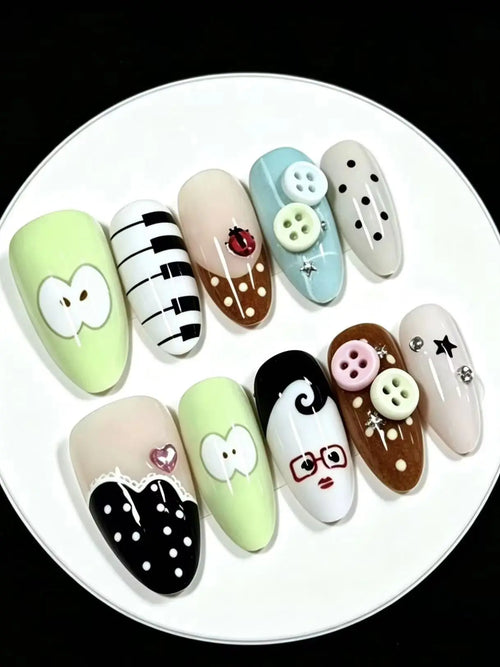 10 Pieces of Playful Cartoon Retro Button-Style Press-On Nails