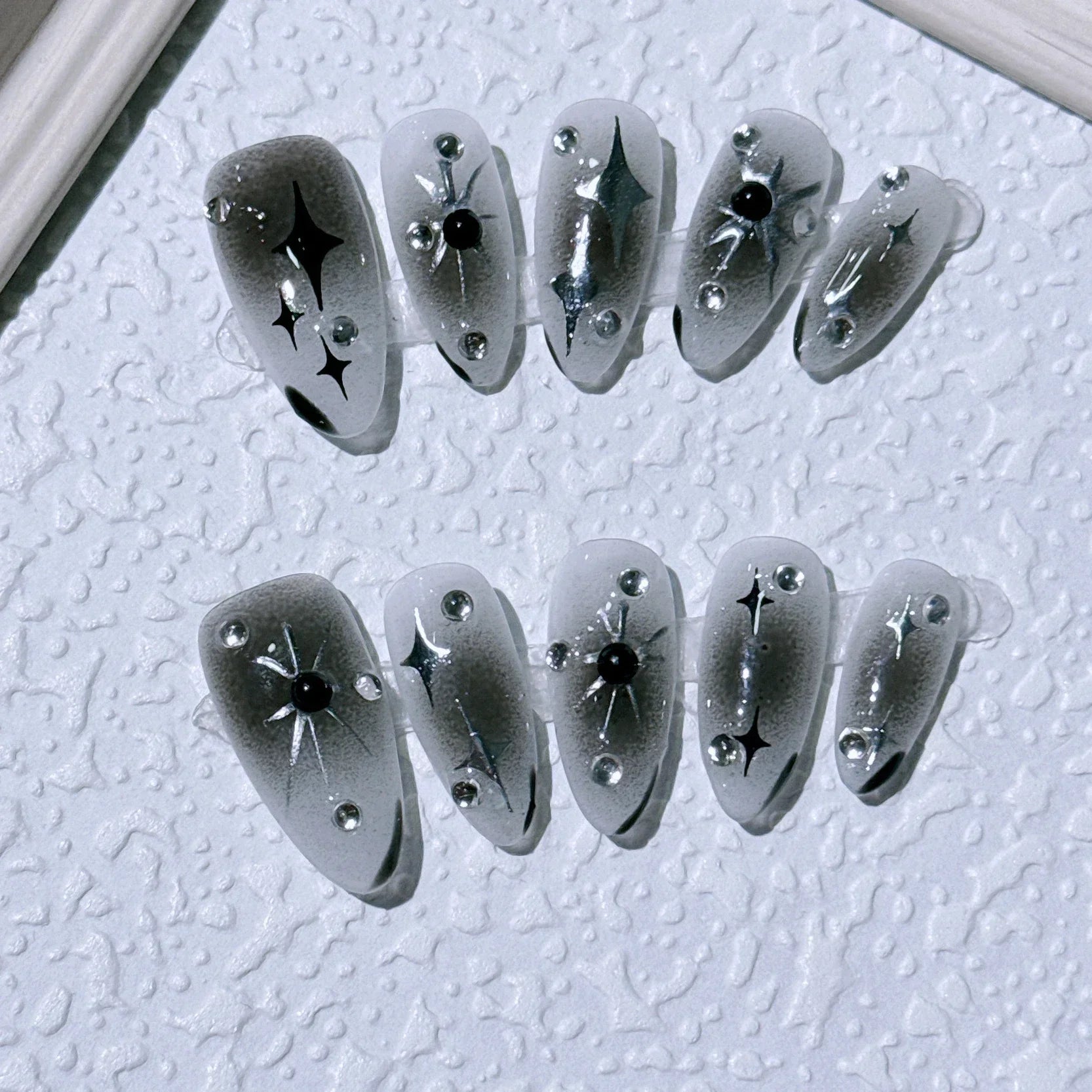 10Pcs Handmade Press on Nails Full Cover Stars Concise Design French Short  Almond False Nails Wearable Manicure Nail Tips Art