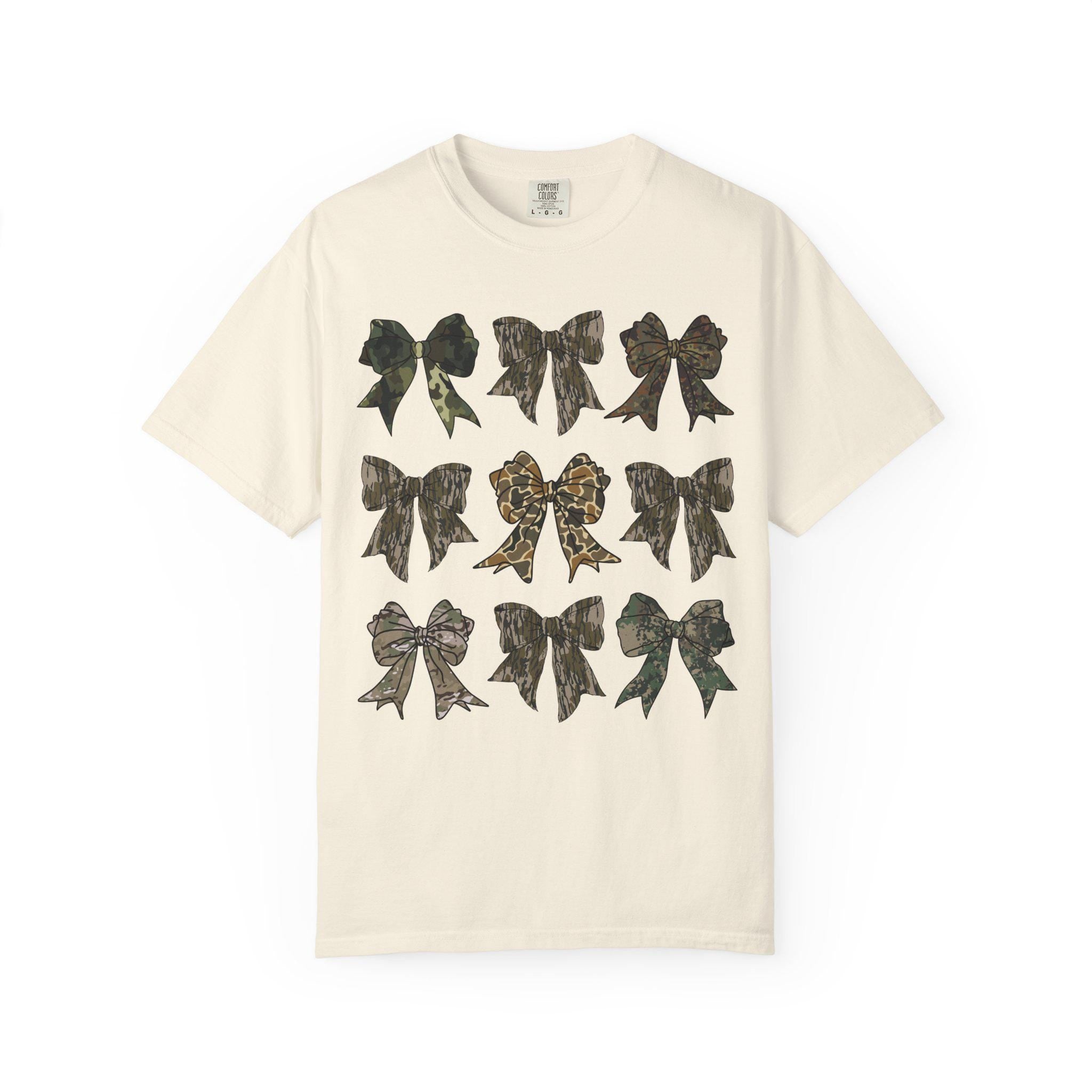 Camo Bow Tshirt | Coquette Camo Tee | Old School Hunting | Bows Tshirt | Southern Girl Aesthetic | Camo Gift for Her